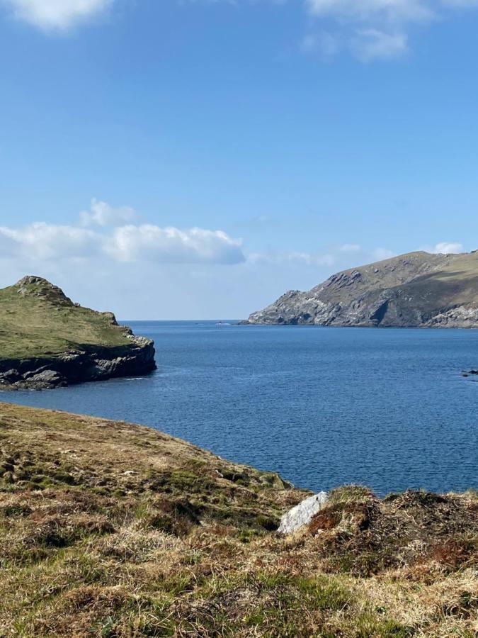 Skellig Port Accommodation - 1 Studio Bed Apartment Portmagee Exteriör bild